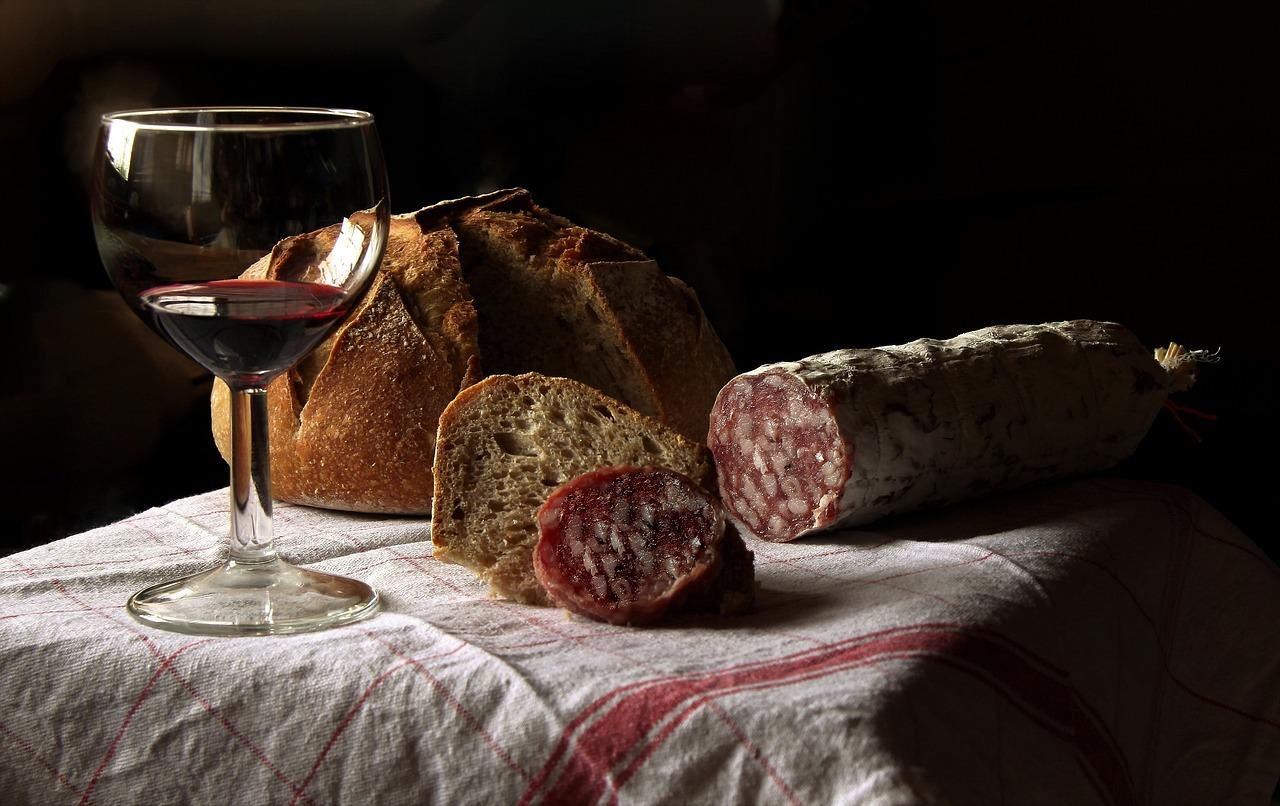 The Art of Food and Wine Pairing for Home Cooks